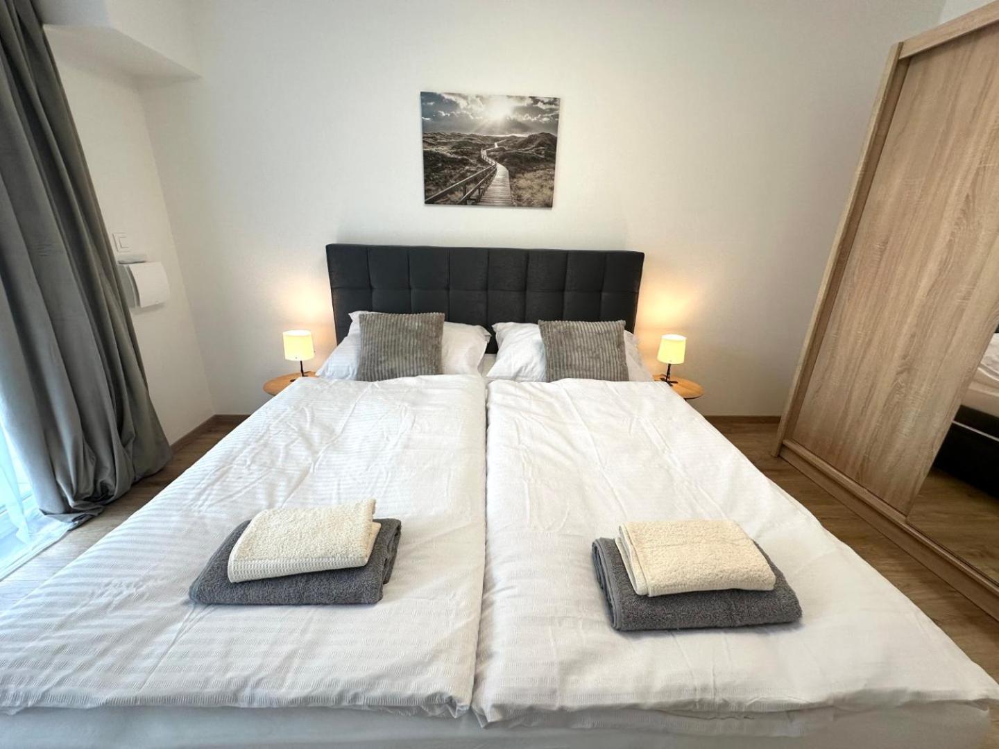 2 Room Apartment, New Building, Balcony, 208 Rovinka Luaran gambar