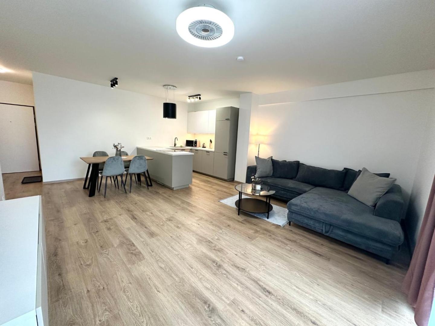 2 Room Apartment, New Building, Balcony, 208 Rovinka Luaran gambar